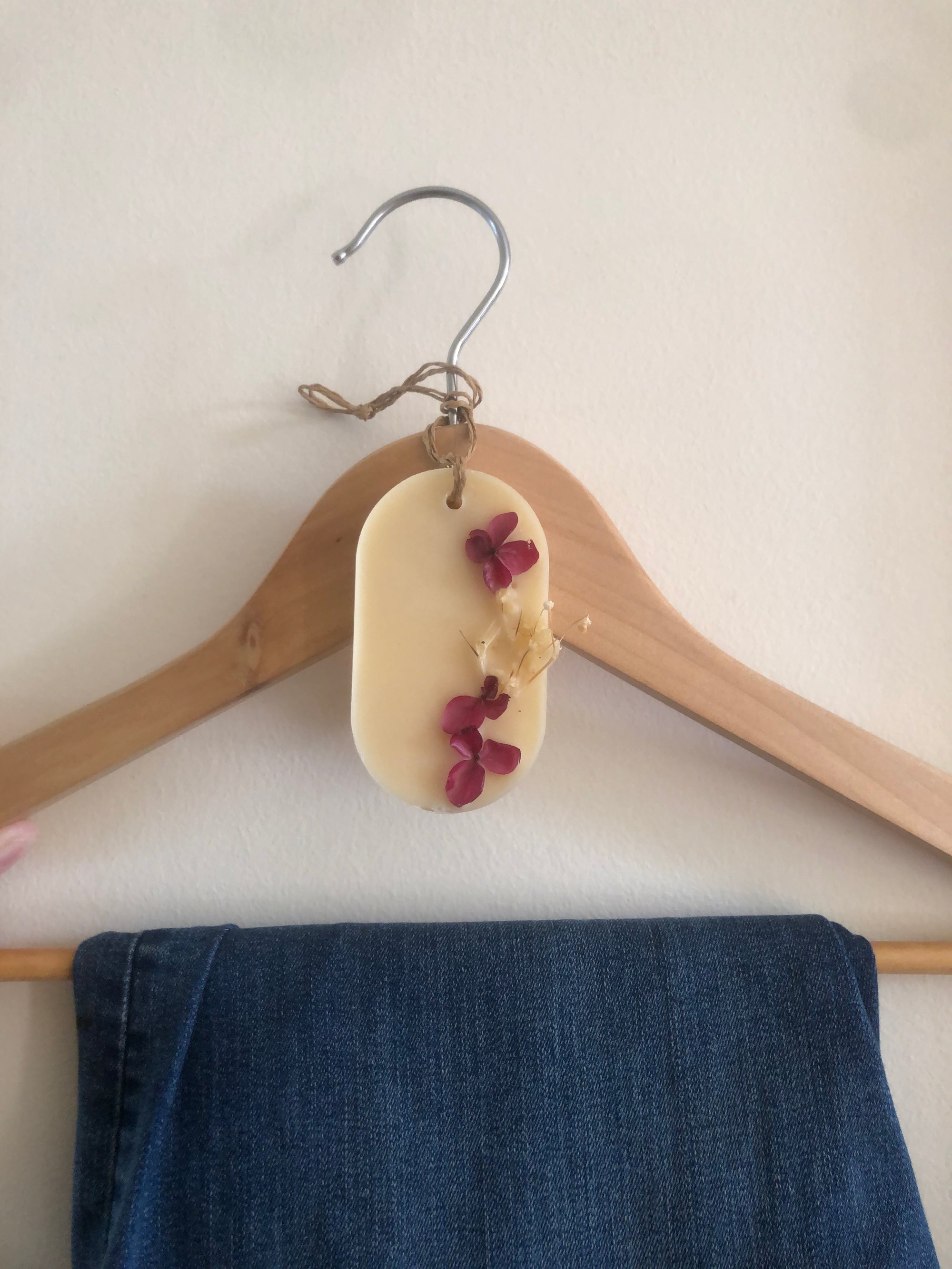 Wardrobe scented Botanical beeswax bar to hang.