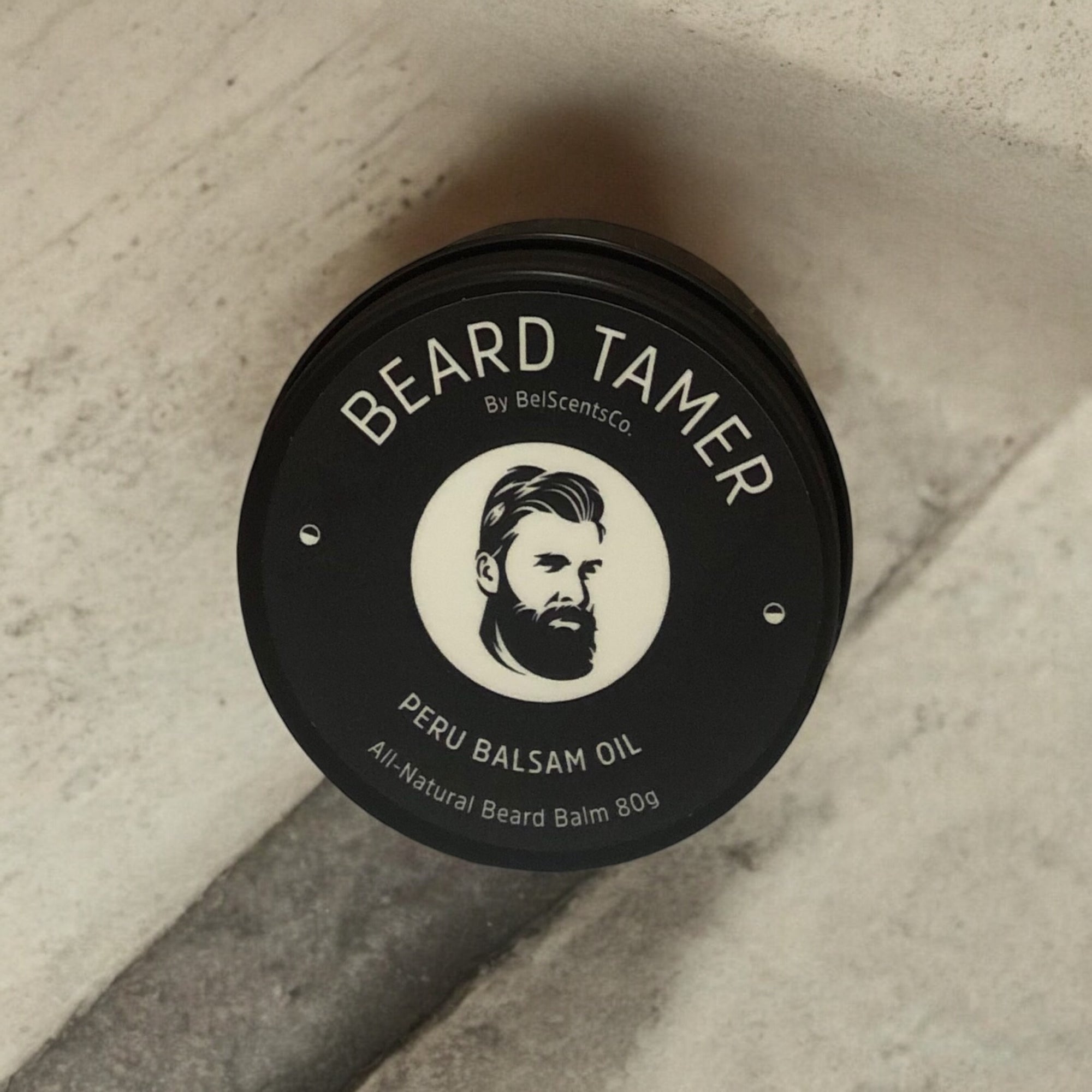 Men's natural beard grooming gift set with beard balm, oil, and wooden comb – ideal for moisturising, styling, and beard care.